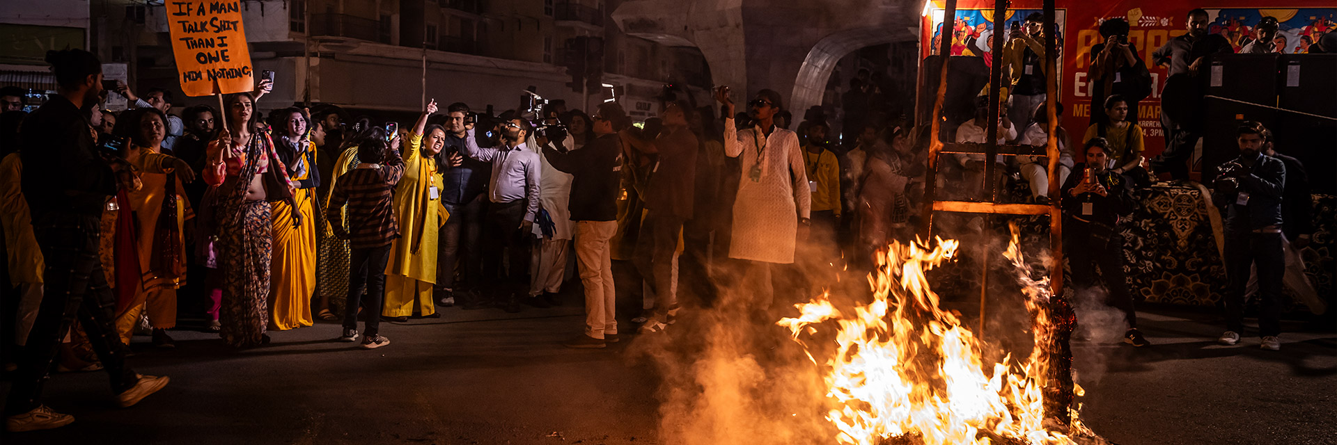 PAKISTAN – Alleine hautnah